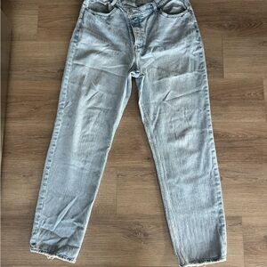 Abercrombie & Fitch Women’s Light Blue Straight Jeans 32/14
